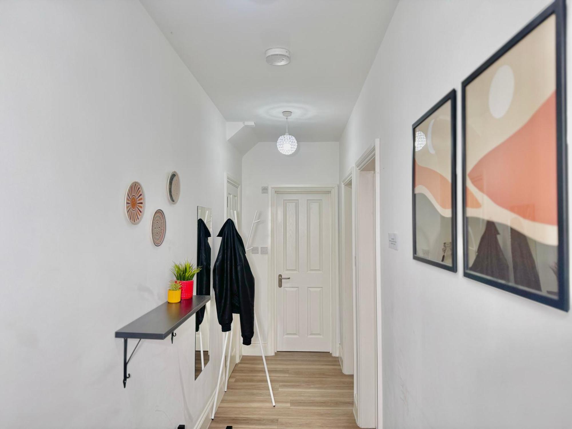 Cosy 1-Bed Flat 30Min To Central London & Parking Buitenkant foto