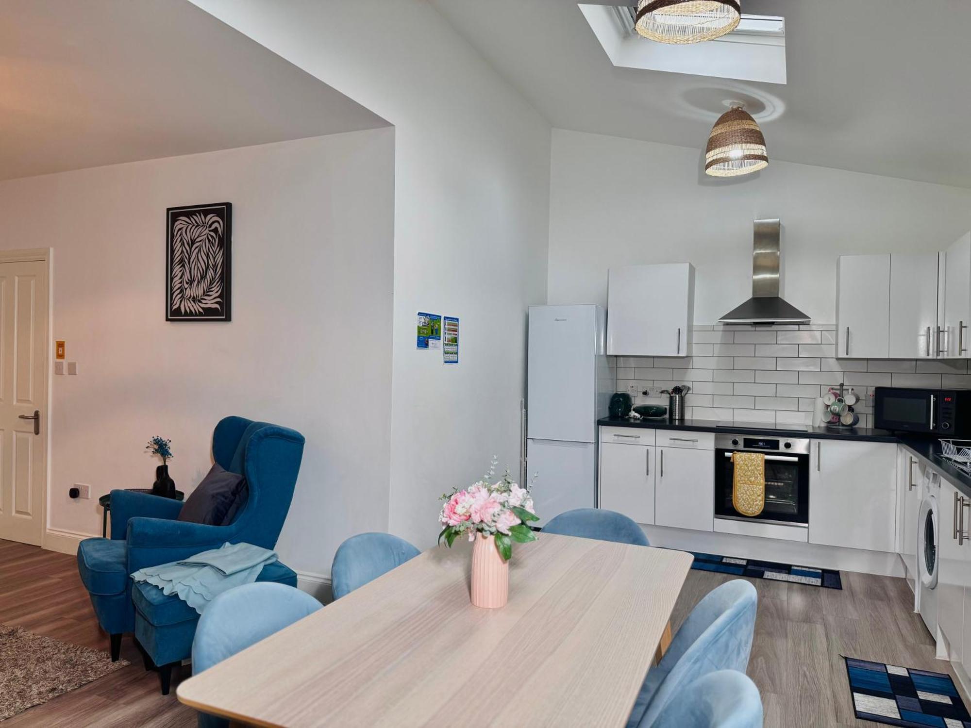 Cosy 1-Bed Flat 30Min To Central London & Parking Buitenkant foto