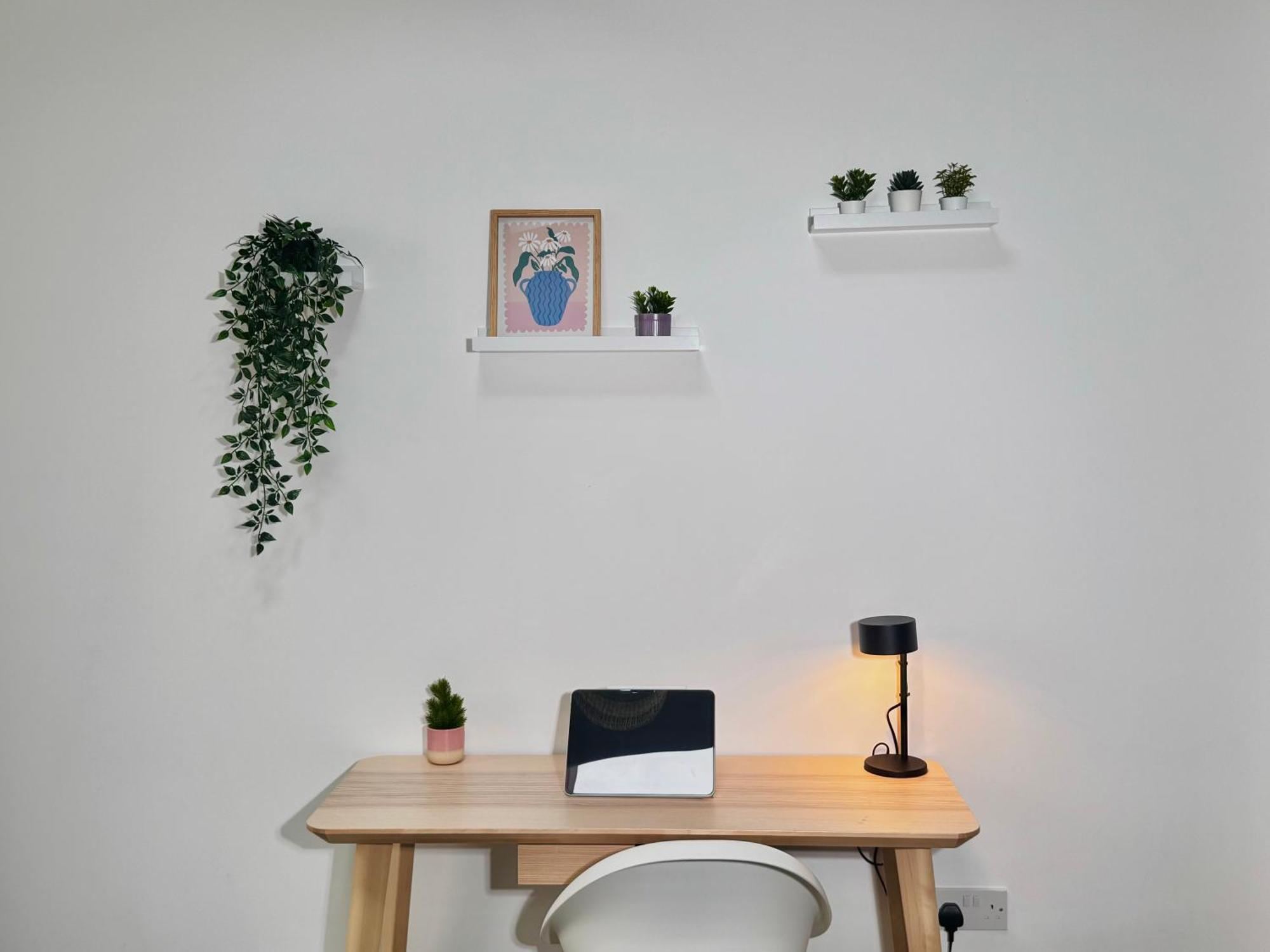 Cosy 1-Bed Flat 30Min To Central London & Parking Buitenkant foto